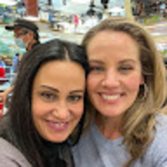 Meet your Posher, Renée - Picture 1 of 1